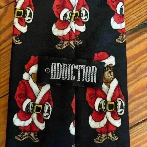 Addiction Santa Teddy Bear Christmas Tie - Picture 3 of 4
